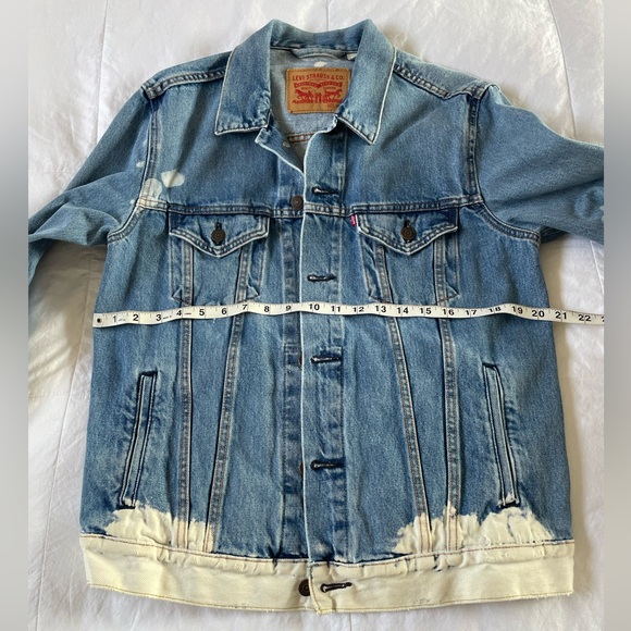Levi’s Bleached Denim Trucker Jacket Unisex M - Picture 11 of 12